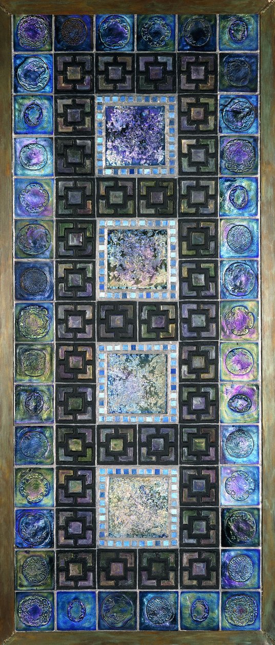 20世纪以花卉和几何图案模制而成的易碎玻璃瓷砖面板 作者 蒂芙尼工作室