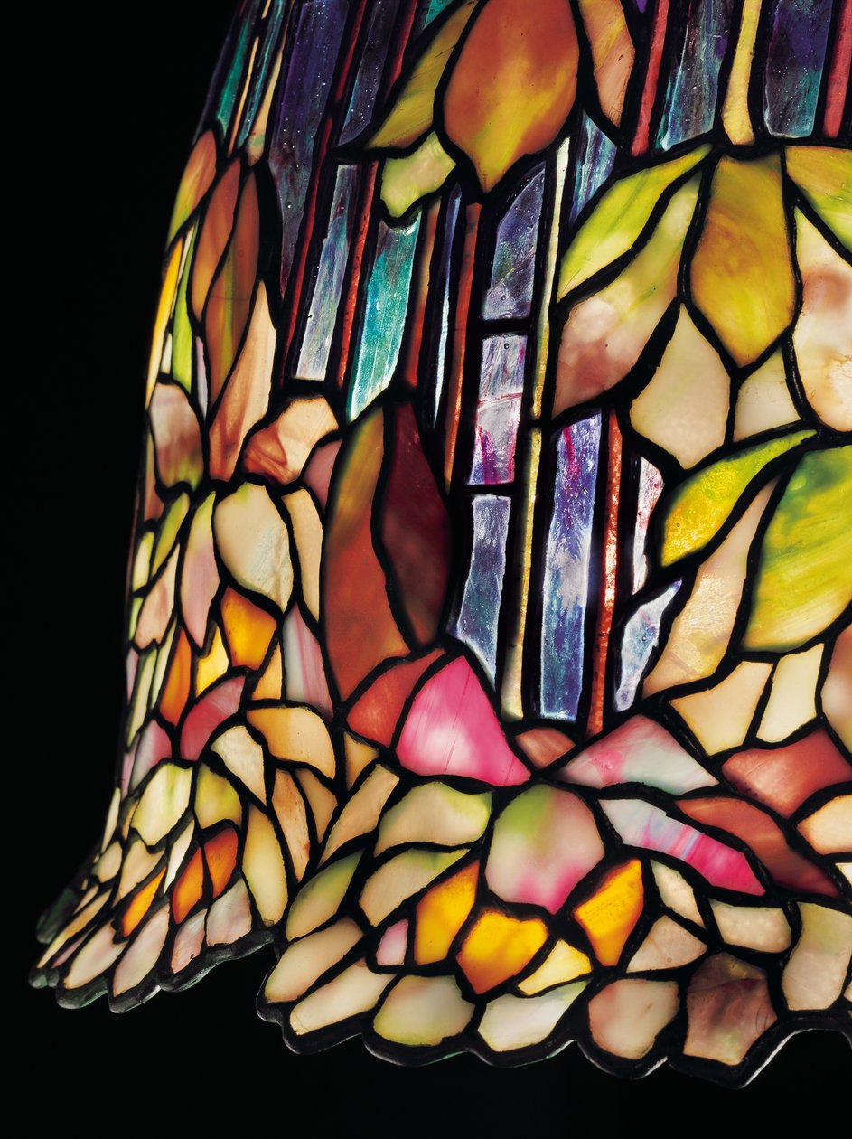 “ Poly Lily”台灯，约1903年 作者 蒂芙尼工作室