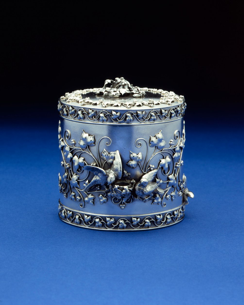 Tiffany＆Co的圆柱盒，约1870-185年（银色） 作者 蒂芙尼公司