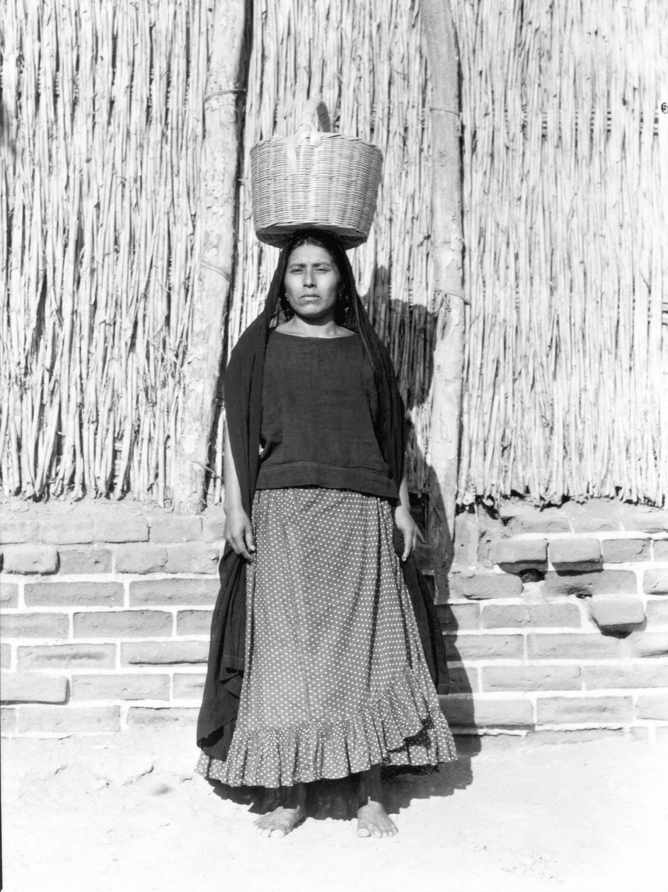 1929年，Juchitan，墨西哥的女人 作者 蒂娜·莫多蒂