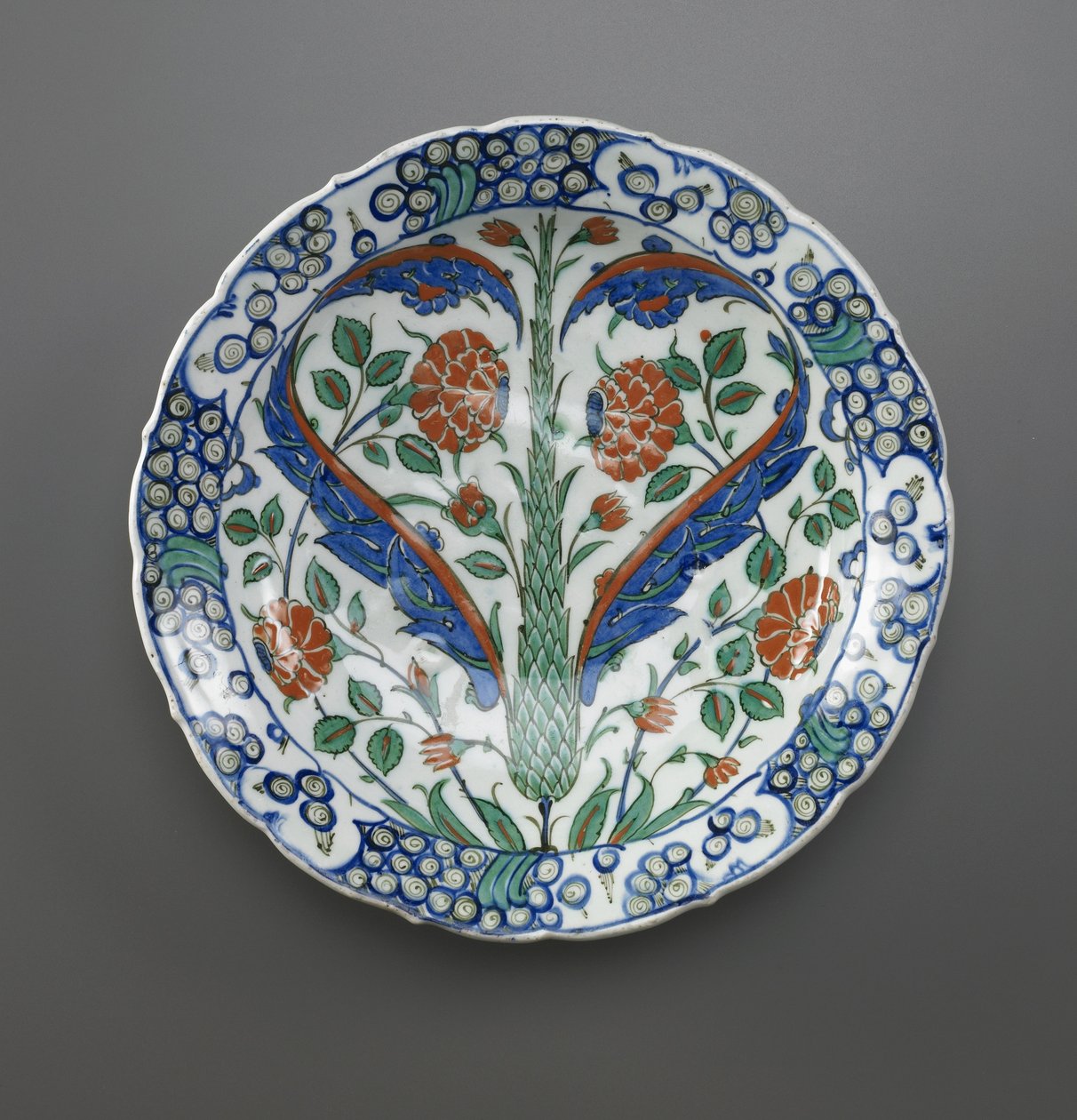 菜，伊兹尼克，奥斯曼王朝，1570-75（陶瓷） 作者 土耳其语学校