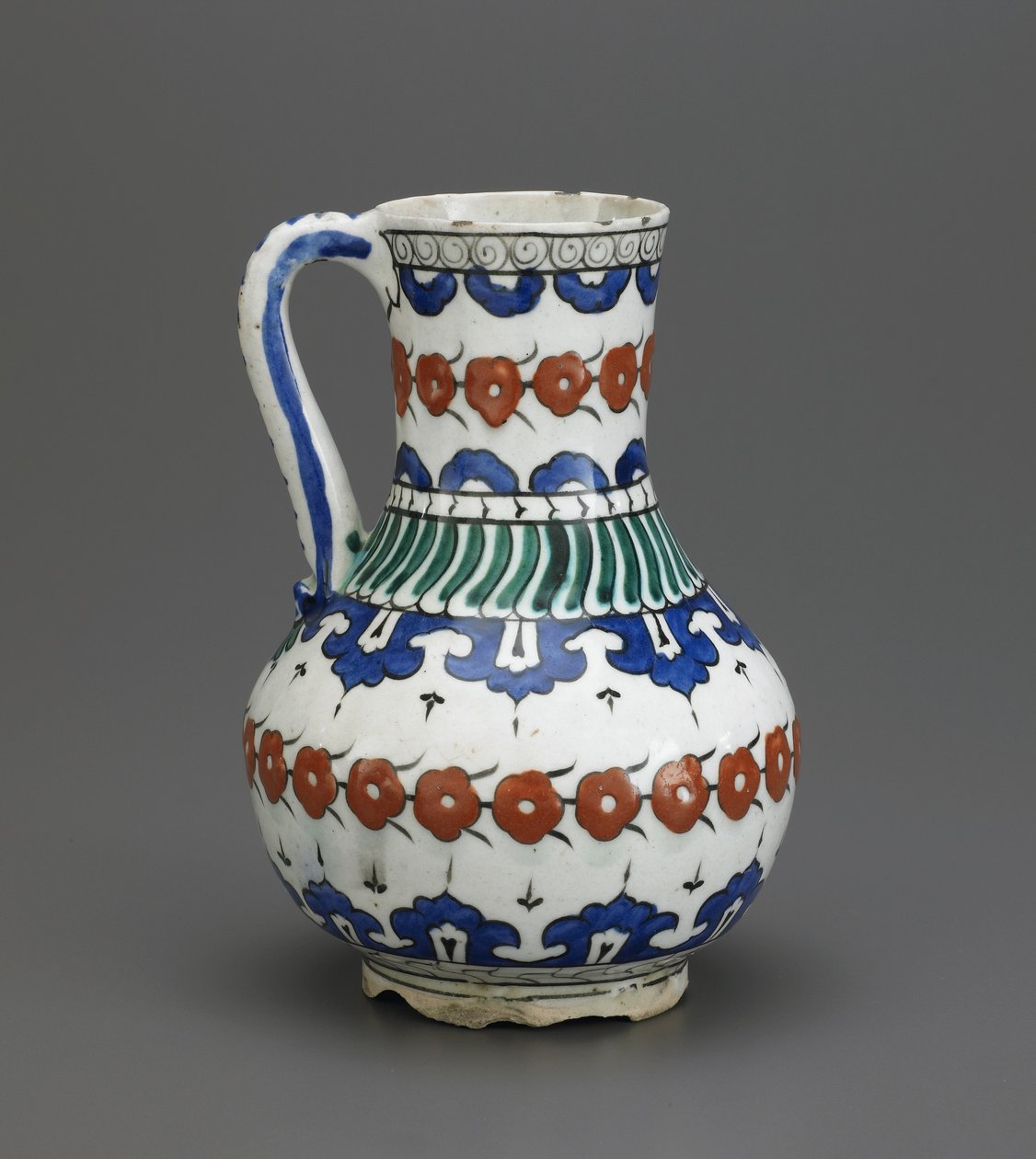 Jug，Iznik，奥斯曼王朝，16-17世纪（陶瓷） 作者 土耳其语学校