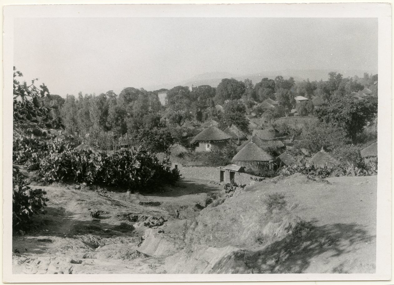 埃塞俄比亚阿克苏姆，埃塞俄比亚村庄，圆形茅草房，摄影师：Ugo Monneret de Villard 作者 乌戈·莫内雷·德·维拉德