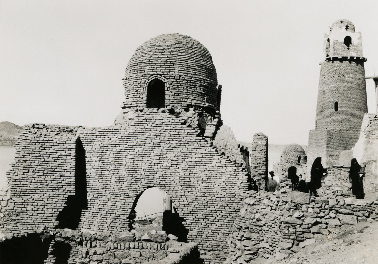 埃及阿斯旺附近的 al-Mashhad al-Bahari 光塔和清真寺遗址，摄影师：Ugo Monneret de Villard 作者 乌戈·莫内雷·德·维拉德