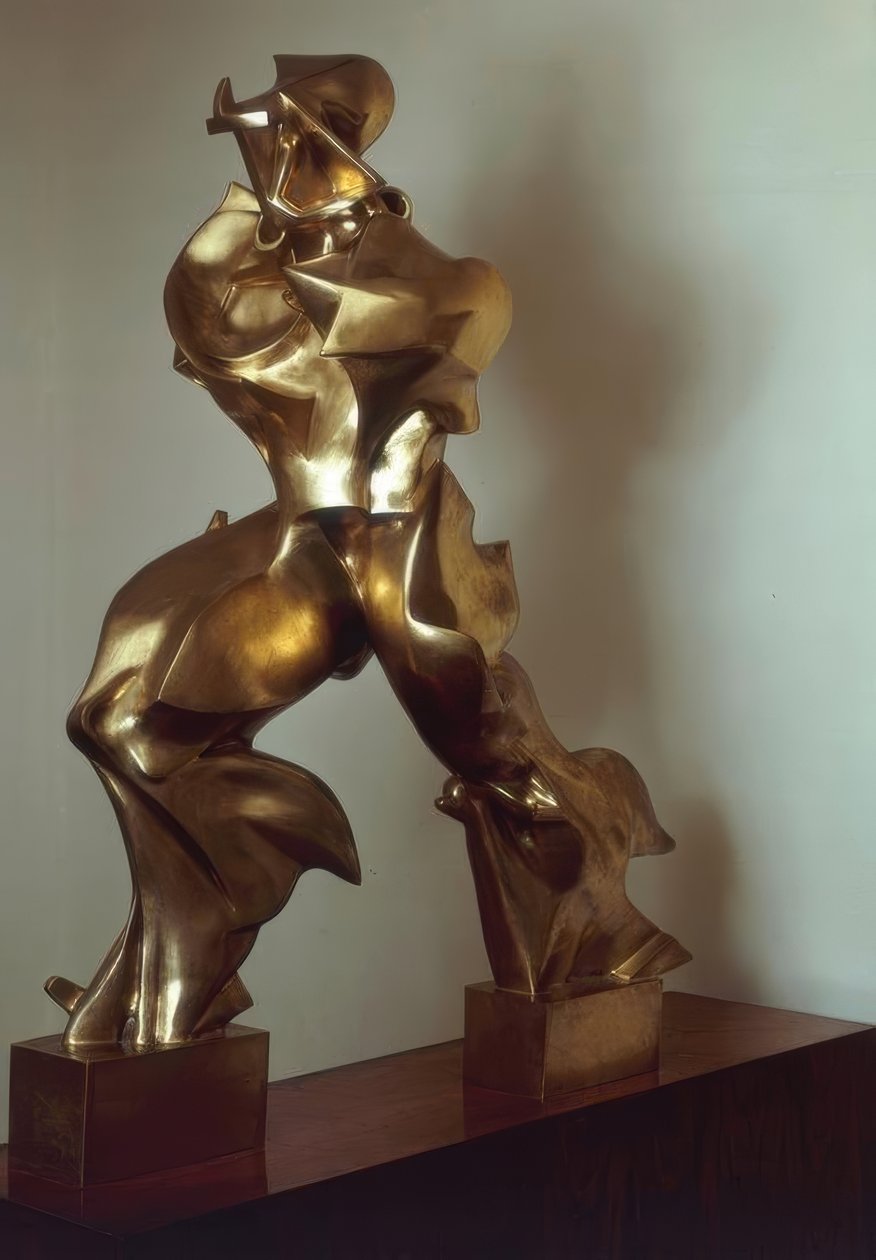 空间连续性的独特形式 作者 翁贝托·博西奥尼（Umberto Boccioni）