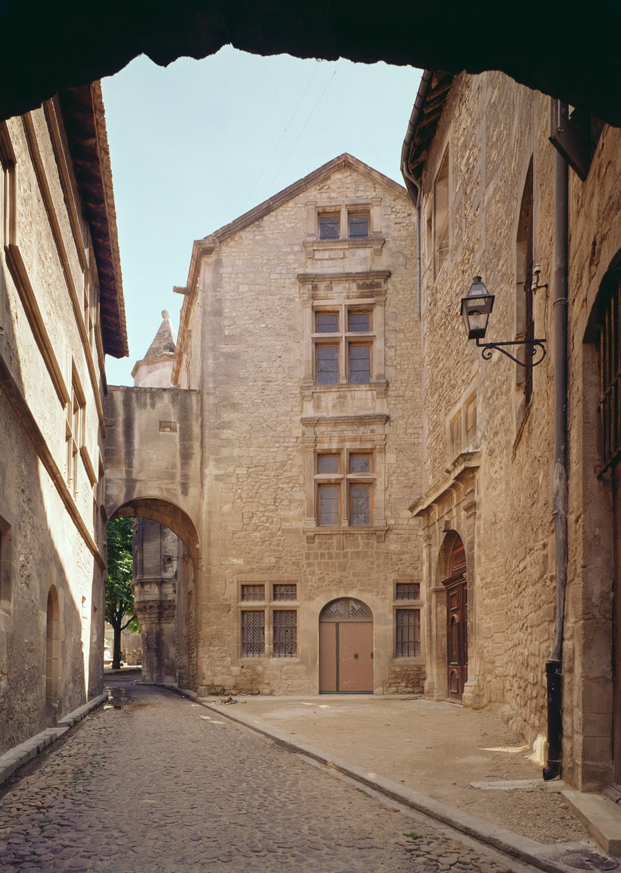 Saint-Remy-de-Provence的一条街道 作者 未知未知