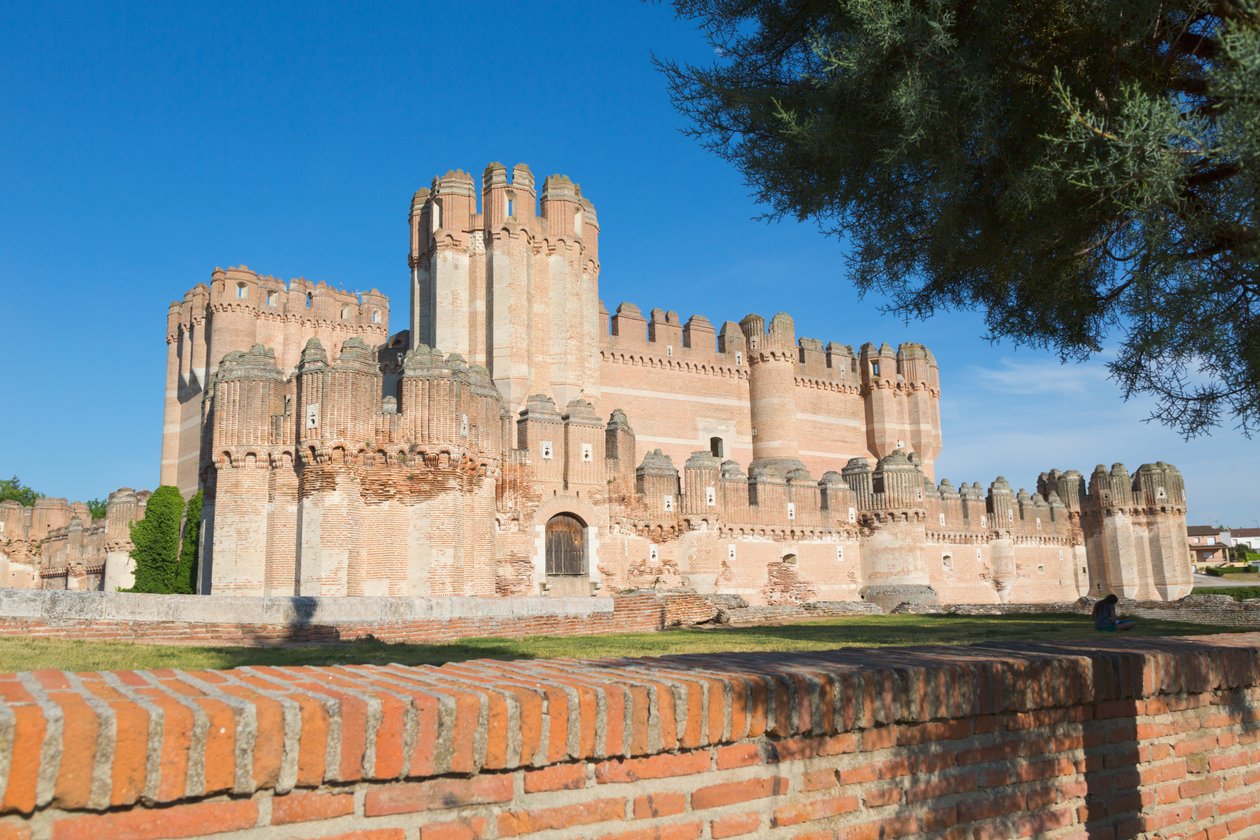 Coca，塞哥维亚省，西班牙。 Castillo de Coca。古柯城堡。 Mudéjar军事建筑的重要例子。 作者 未知未知