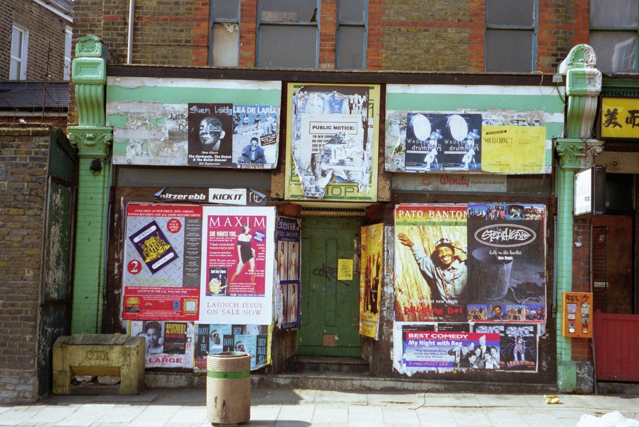 空店，Willesden，1995年 作者 未知未知