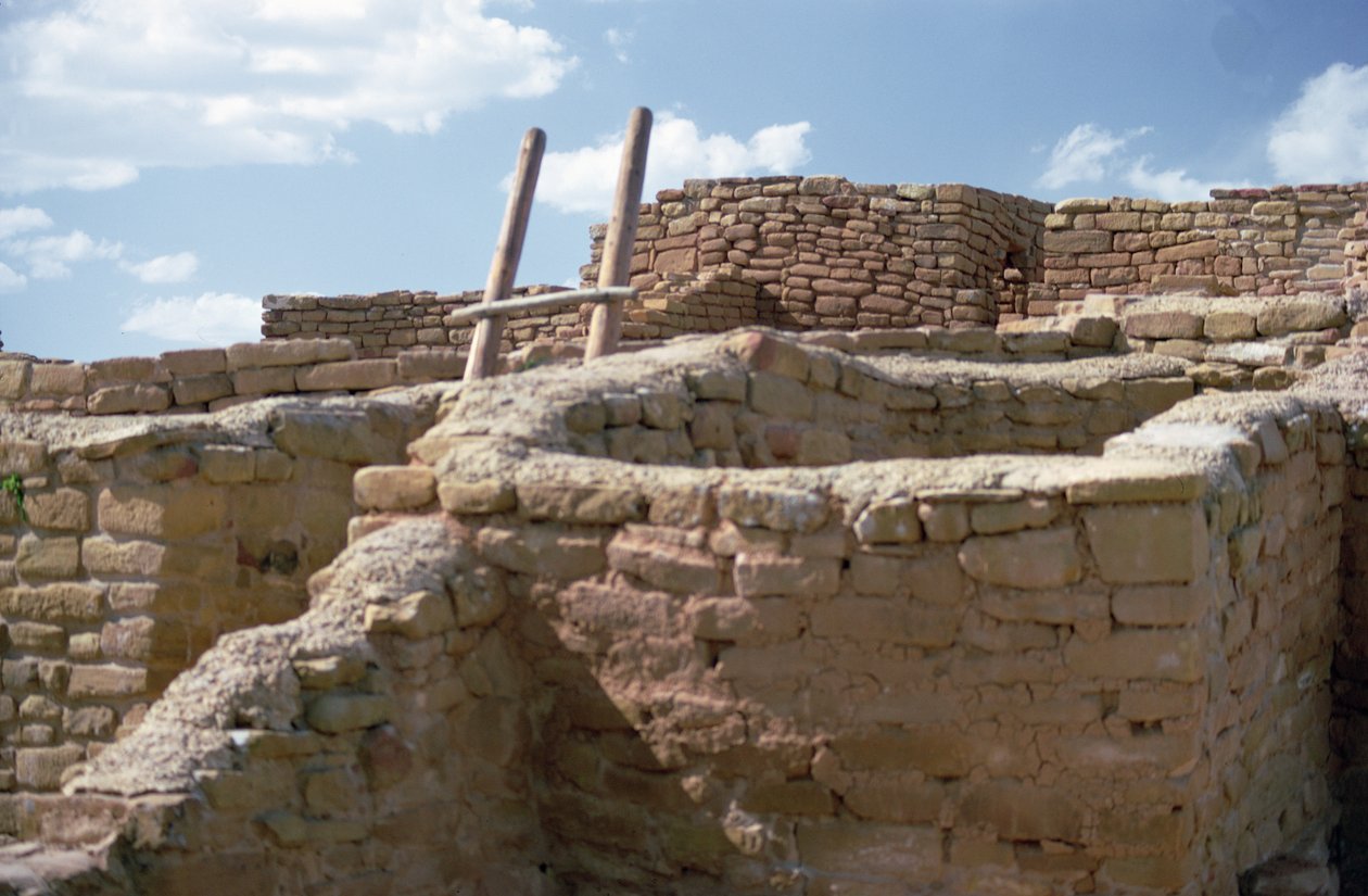 Pueblo Indian住宅和Kiva，建于11-14世纪（照片） 作者 未知未知