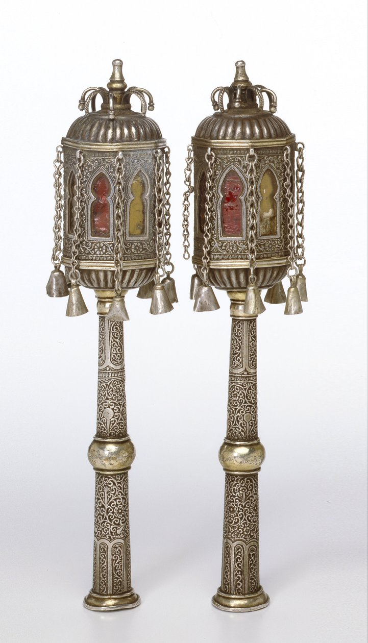 Torah finials（tappuhim）带有马蹄形窗户 作者 未知未知