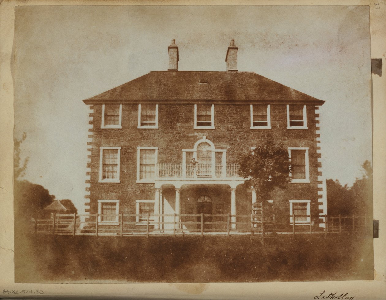 未知的制造商，英国 -  Lathallan House。 作者 未知未知