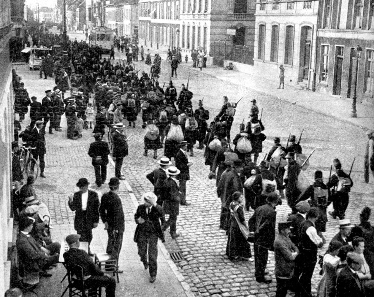 比利时军团撤退到安特卫普，第一次世界大战，1914年 作者 不明