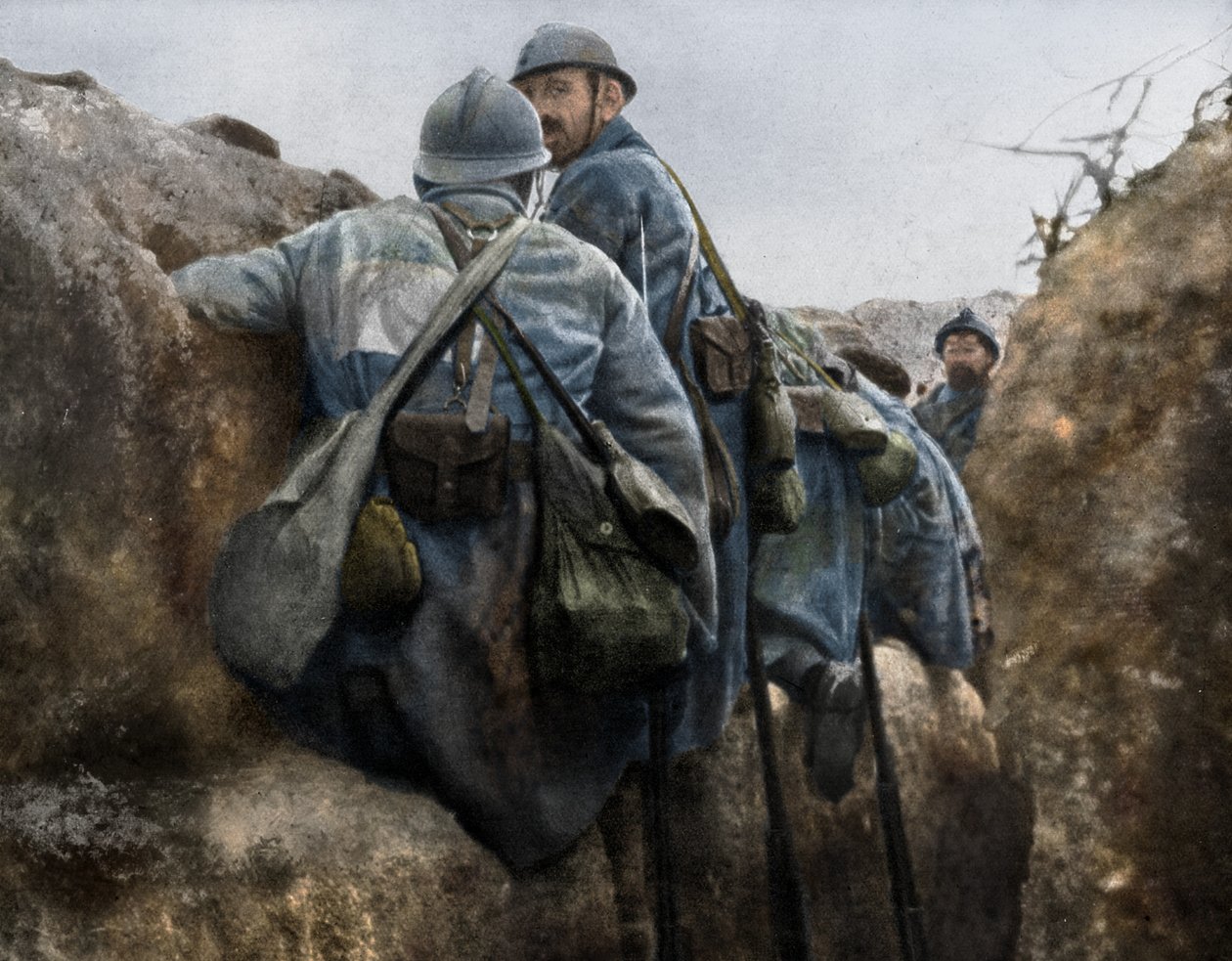 袭击前的法国战trench，法国香槟第二战役，1915年9月25日 作者 不明