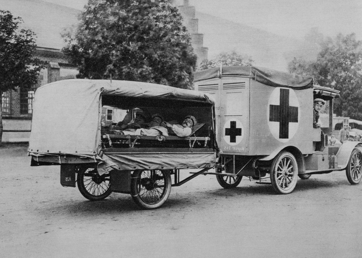 德国救护车，东线，第一次世界大战，1915年 作者 不明