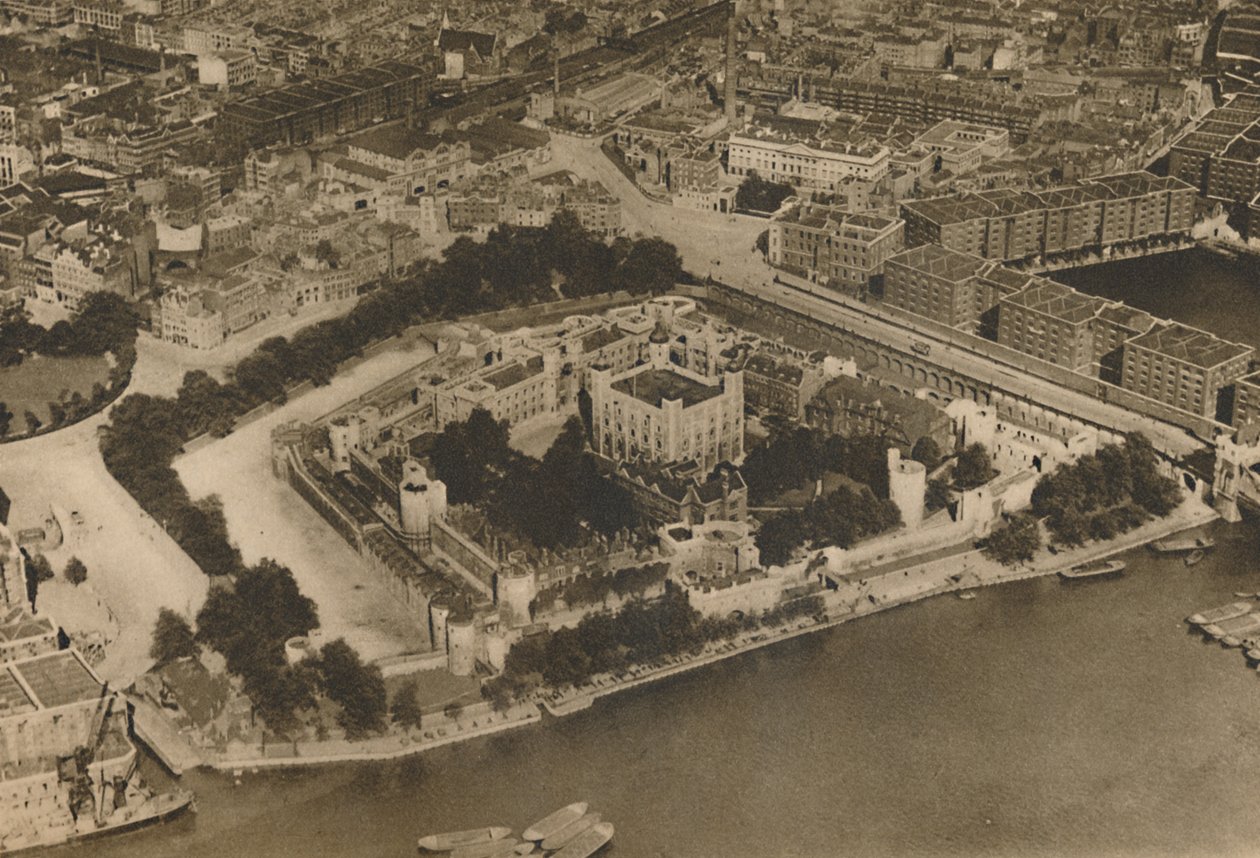 征服者威廉未曾想象的他的要塞景象：空中塔，c1935年。 作者 不明