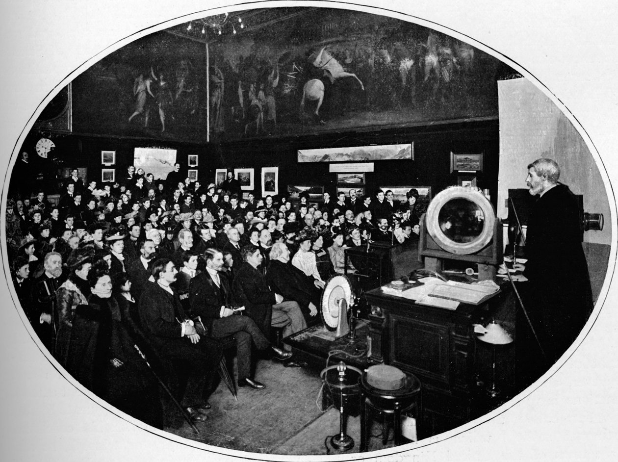 1903年在伦敦皇家艺术学会讲课，1903年 作者 不明
