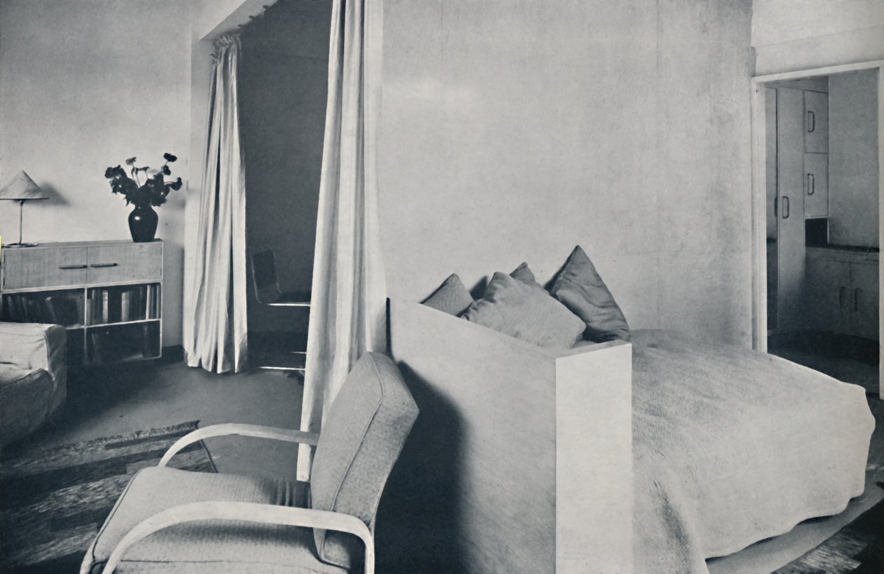 一间工作室客厅，位于伦敦汉普斯特德的Isokon Lawn Road Flats中，1936年 作者 不明
