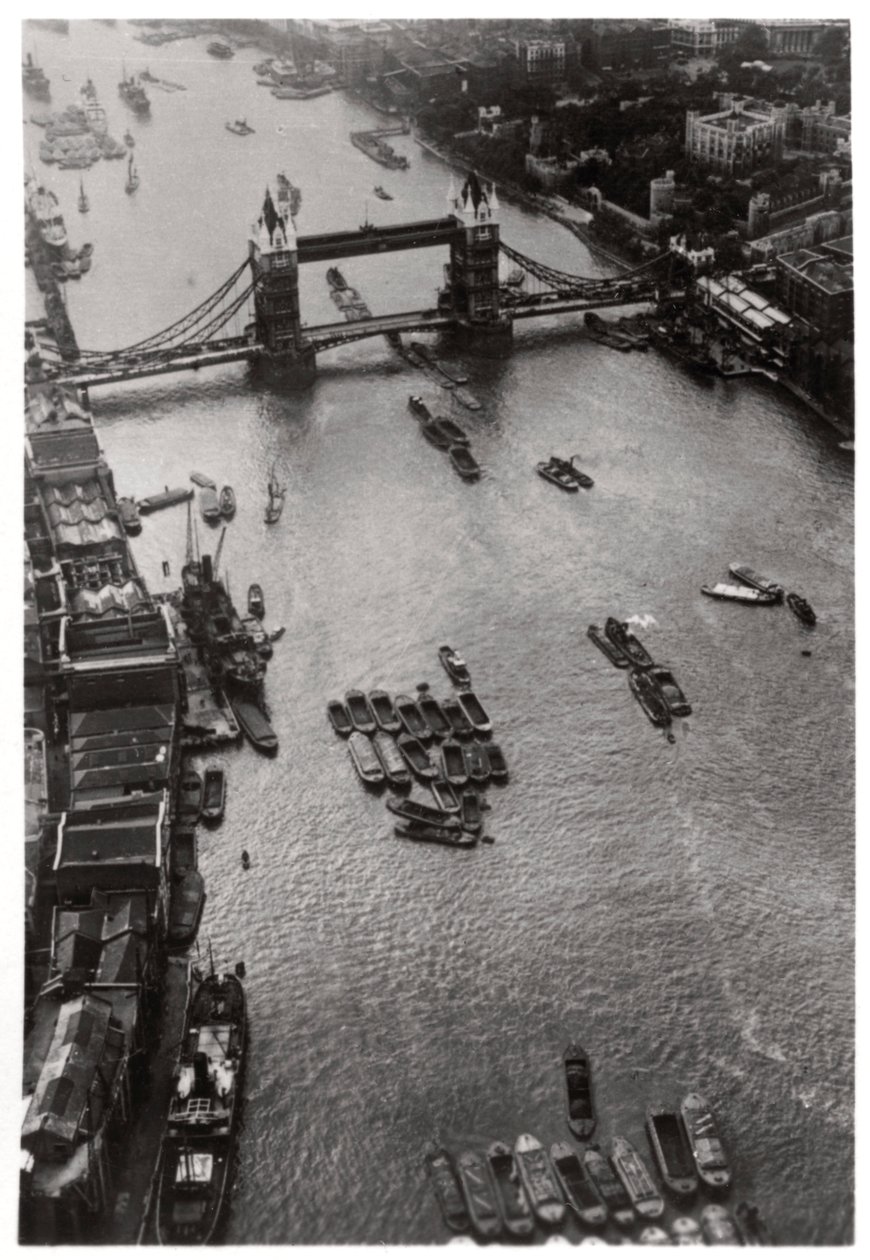 伦敦塔桥从齐柏林飞艇的鸟瞰图，1931年1933年 作者 不明