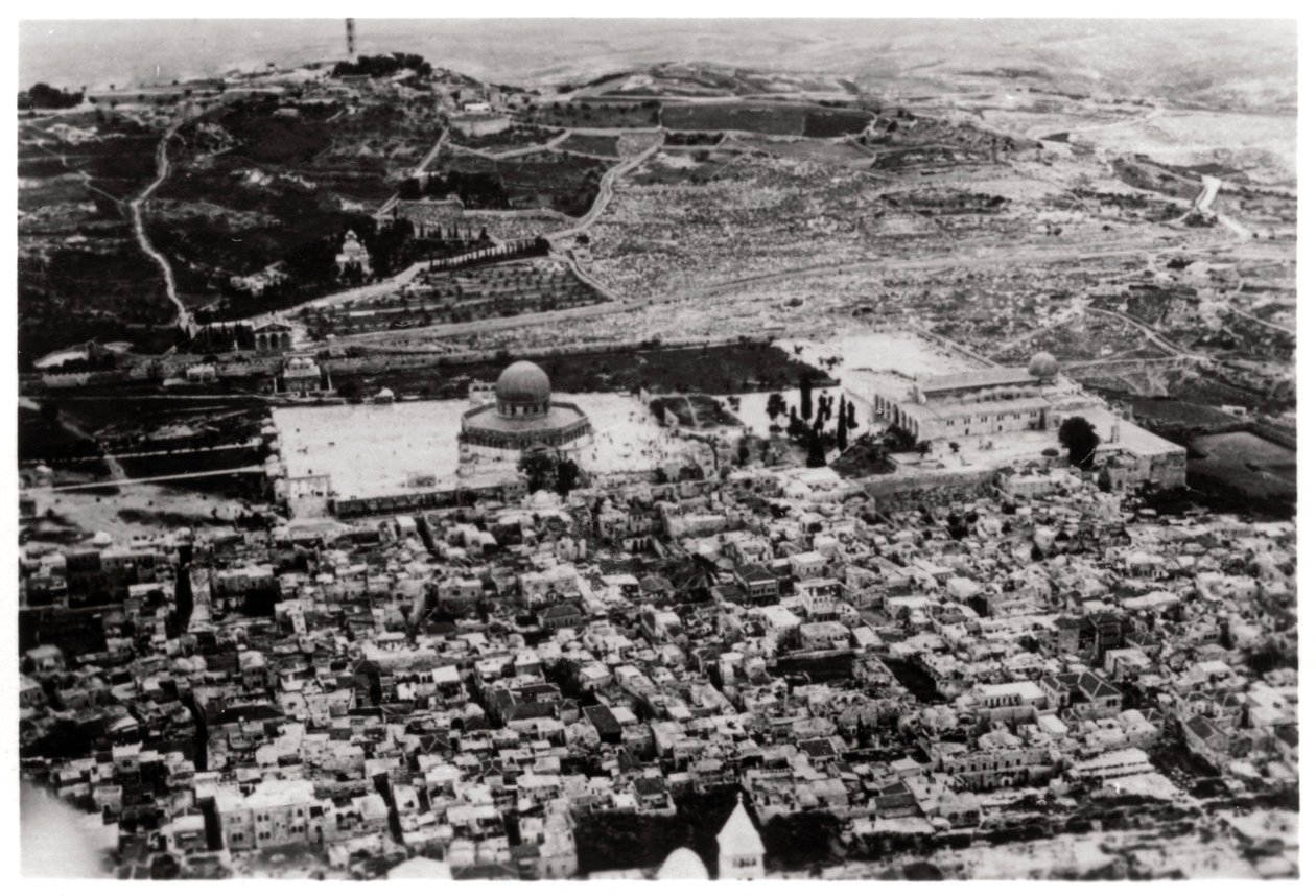 奥本清真寺，耶路撒冷，巴勒斯坦的鸟瞰图，从齐柏林飞艇，1931年1933年 作者 不明