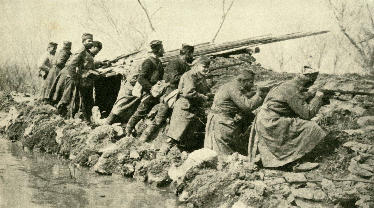 雨后：塞尔维亚步兵...在洪水中，第一次世界大战，c1915，c1920。 作者 不明