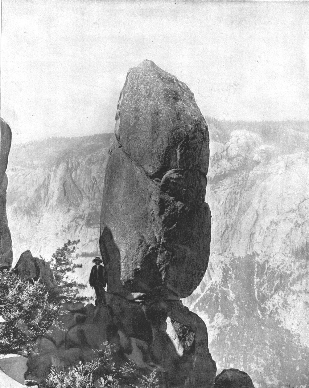 美国加利福尼亚州优胜美地的Agassiz专栏，摄于1900年。 作者 不明