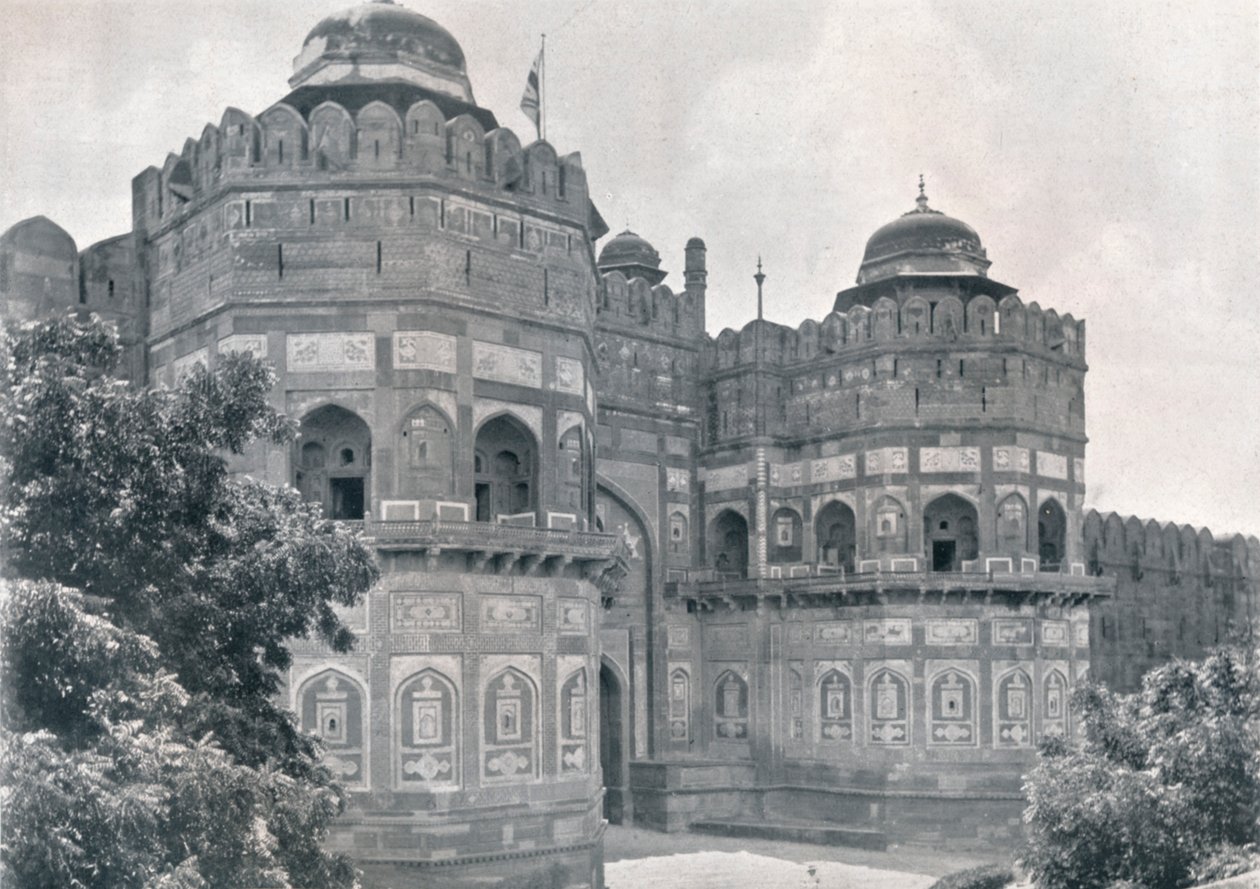 阿格拉堡垒的德里门，建于1910年。 作者 不明