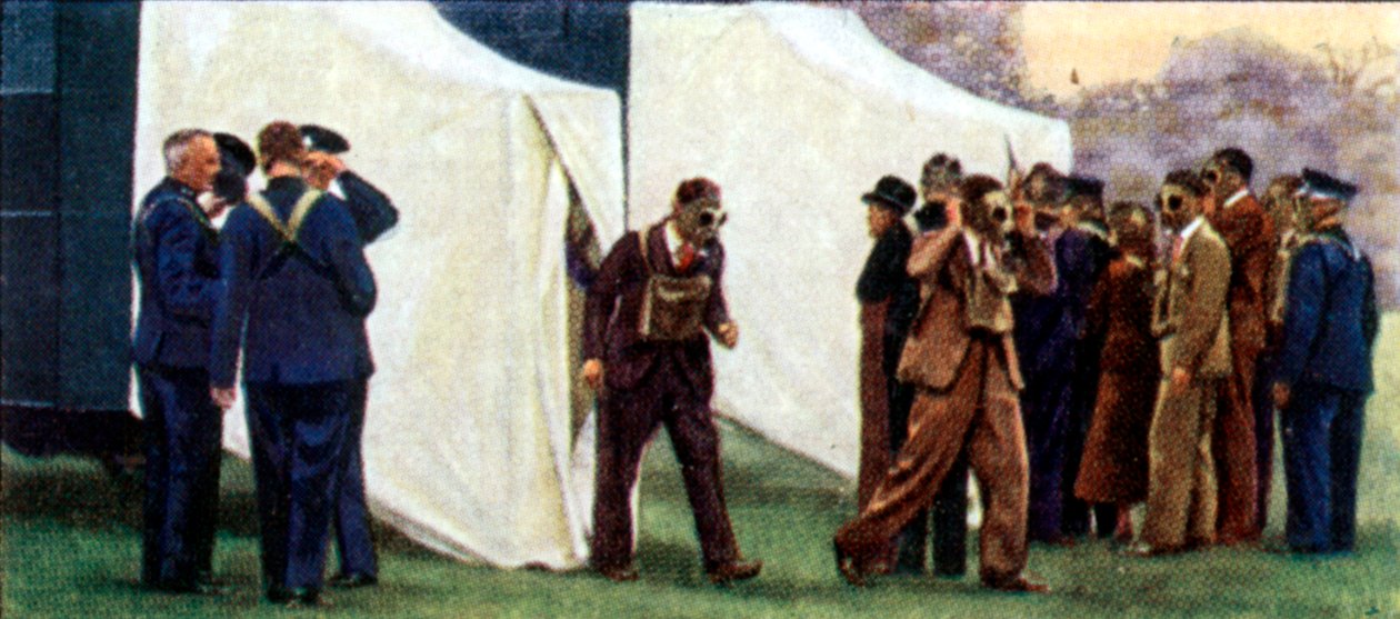 空袭预防措施，香烟卡，英国，1938年 作者 不明