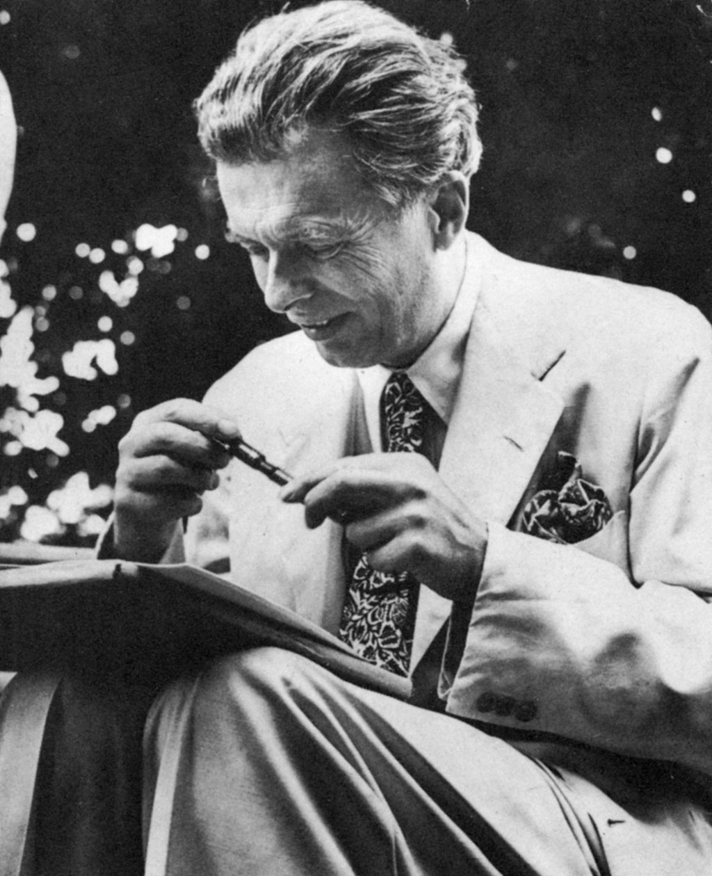 奥尔多·伦纳德·赫x黎（Aldous Leonard Huxley）1894-1963，英国散文作家和小说家，大约1950年代 作者 不明