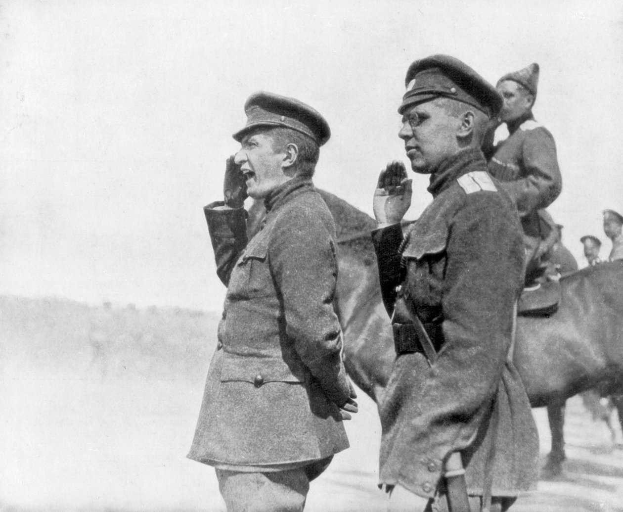 亚历山大·克伦斯基（Alexander Kerensky）在第一次世界大战，1917年对俄罗斯军队的评论中 作者 不明
