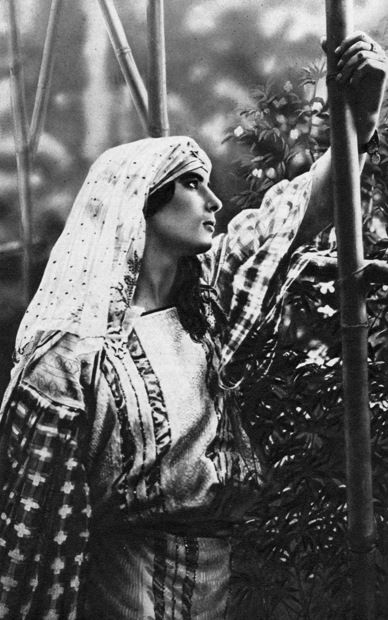 阿尔及利亚妇女，1922年 作者 不明