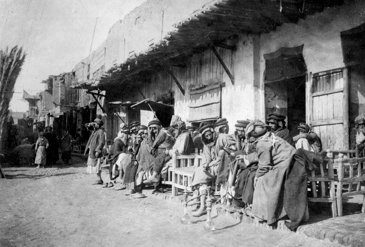 伊拉克卡兹曼阿拉伯咖啡馆，1917-1919年 作者 不明