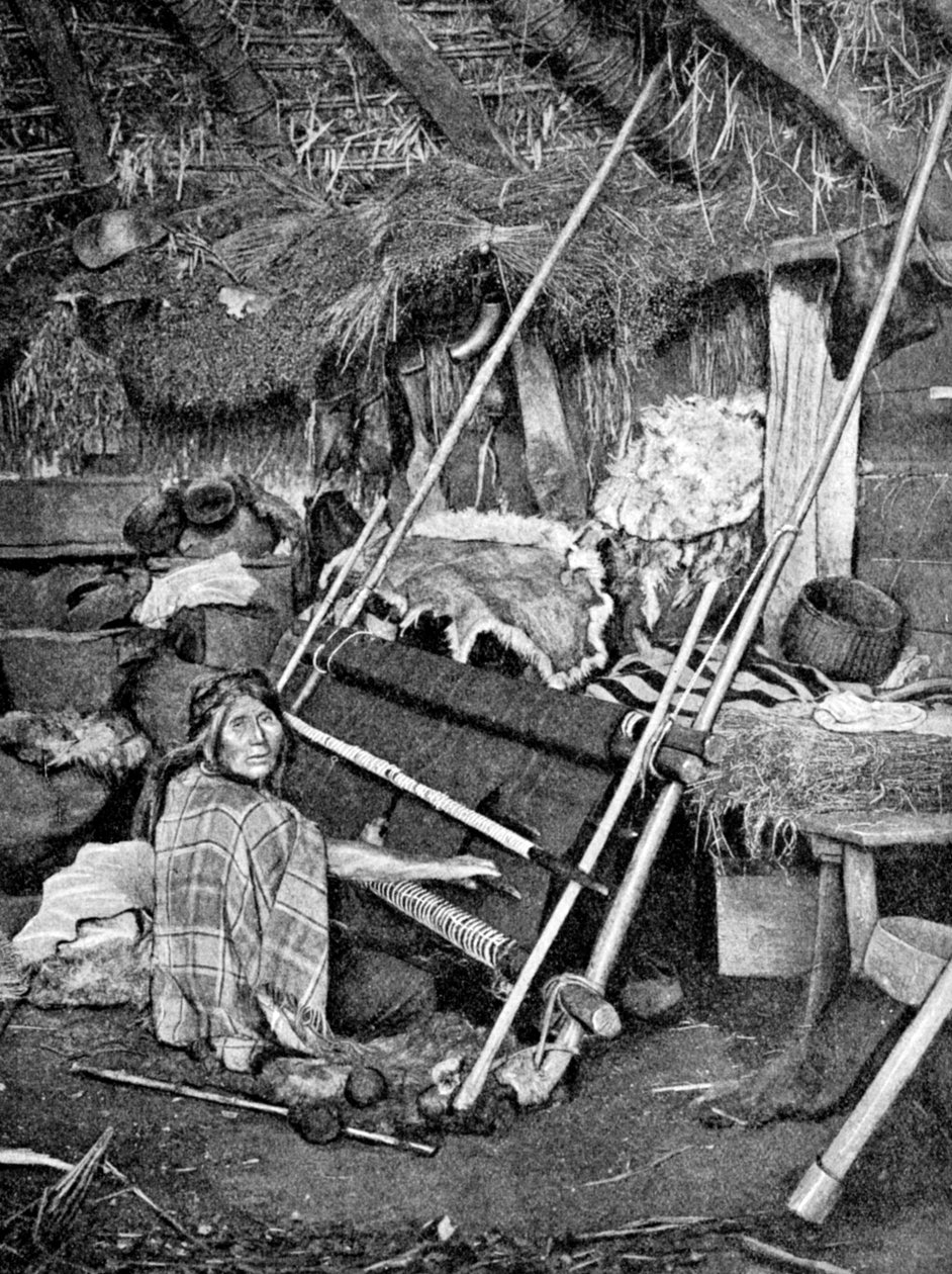 智利的Araucanian女人编织，1922年 作者 不明