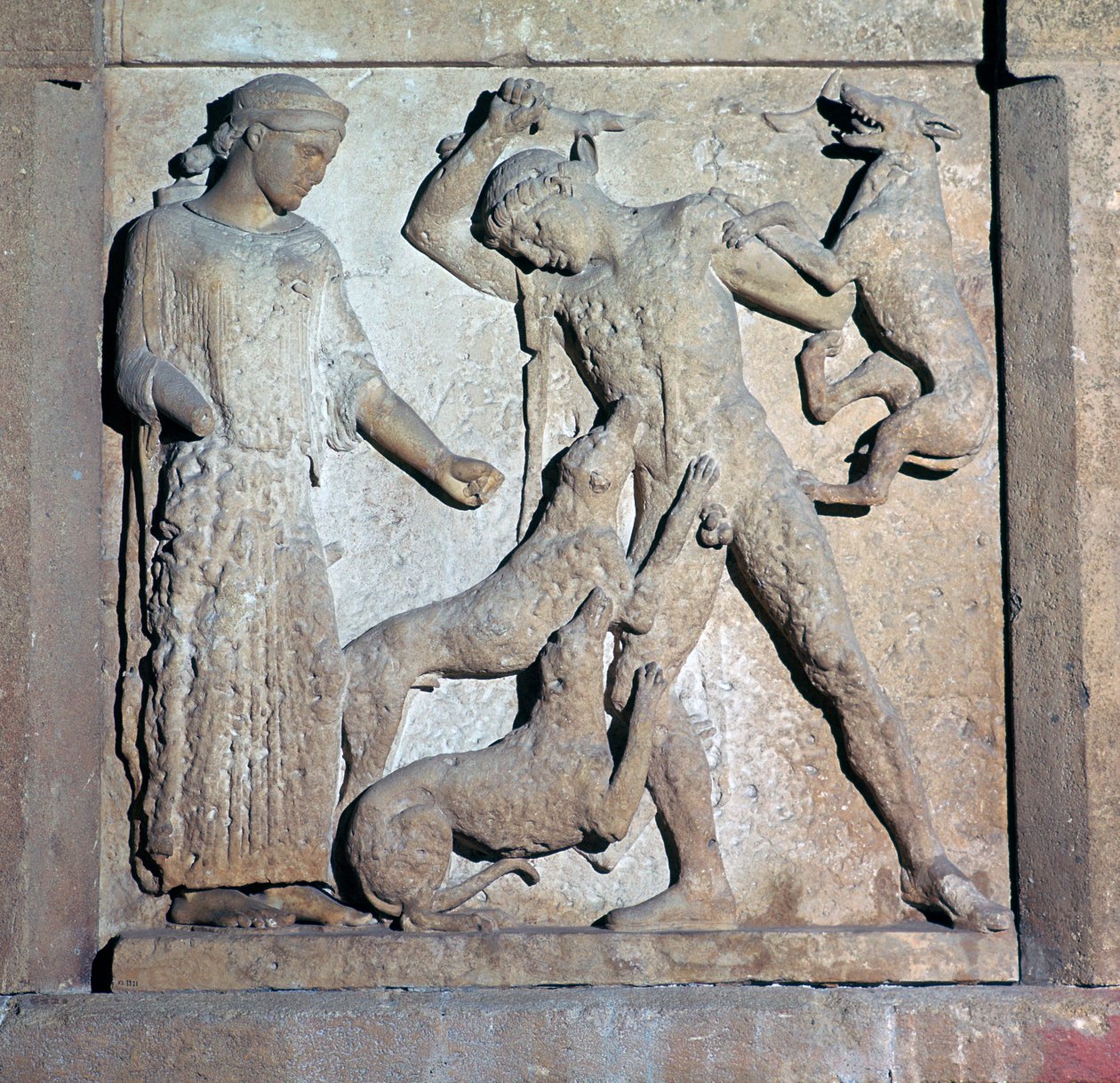 展示Actaeon和Artemis的Archaic metope，公元前5世纪 作者 不明