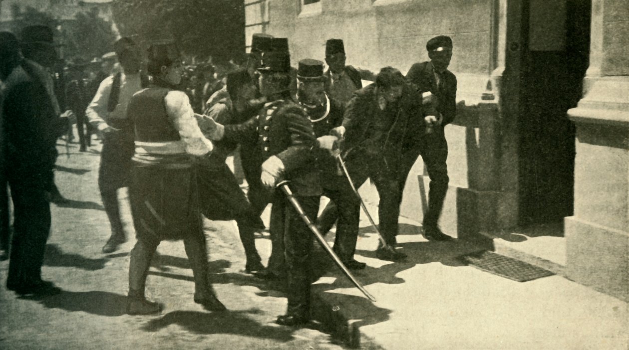Gavrilo Princip的逮捕...萨拉热窝，1914年6月28日，c1920。 作者 不明