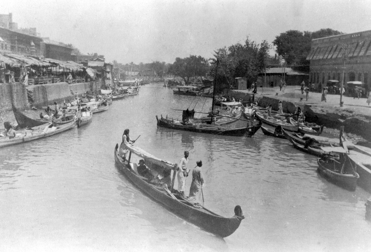 伊拉克巴士拉，阿沙尔溪（Ashar Creek），1917年 作者 不明