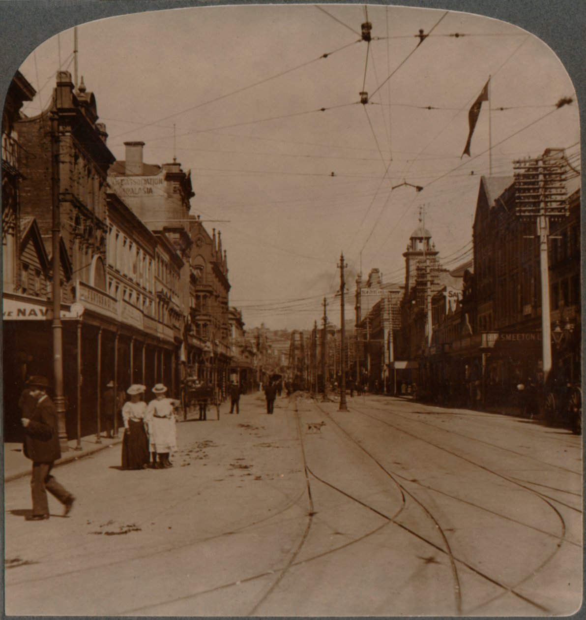 奥克兰的主要商业大道，皇后街，外观为新西兰，c1900 作者 不明