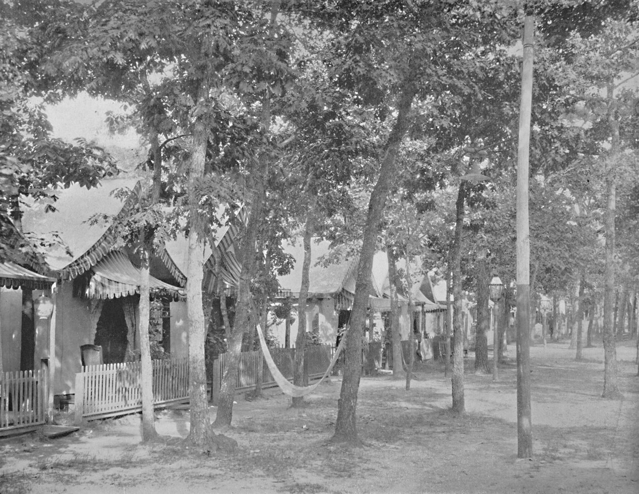 帐篷大道，新泽西州海洋格罗夫，约1897年。 作者 不明