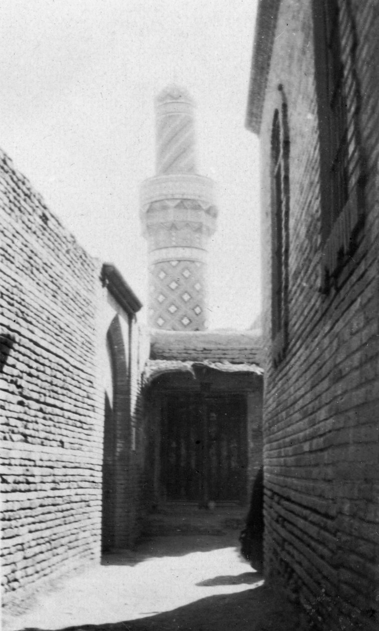 伊拉克巴格达的后街和老清真寺，1917-1919年 作者 不明