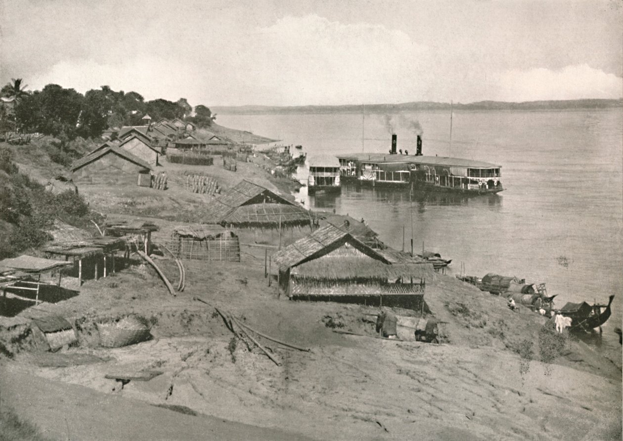 Bhamo-1900年在Ghat的Irrawaddy Flotilla Mail Steamer。 作者 不明