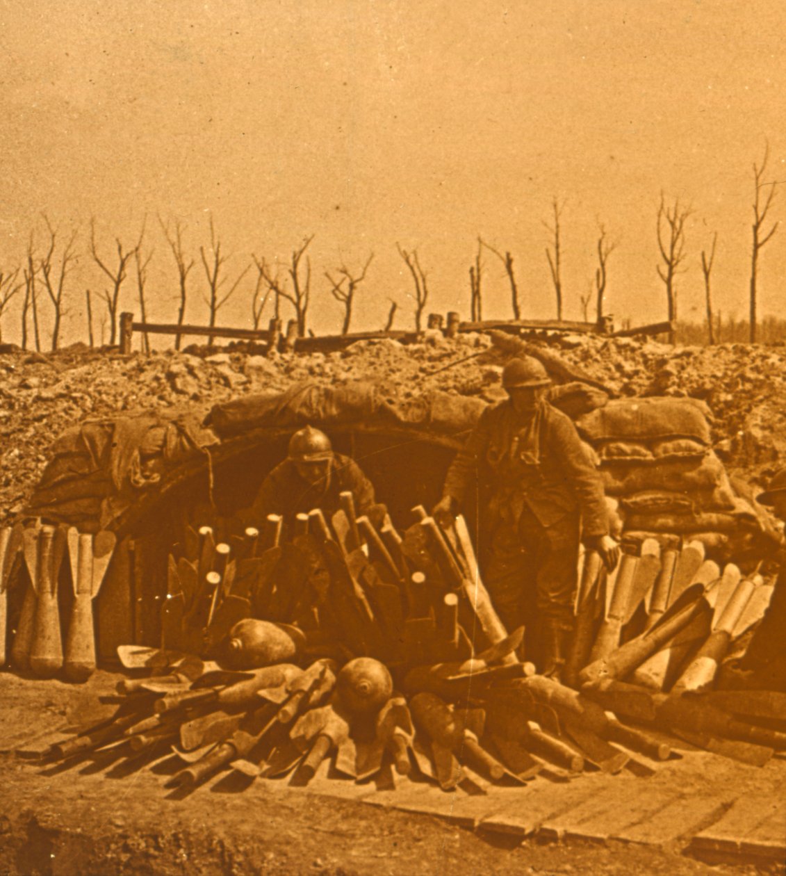 炸弹商店C1914-C1918 作者 不明