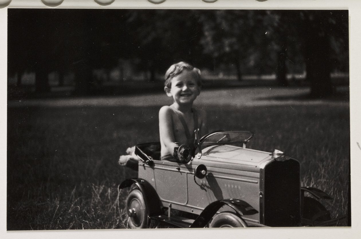 Boy driving a toy pedal car, c 1930 作者 不明