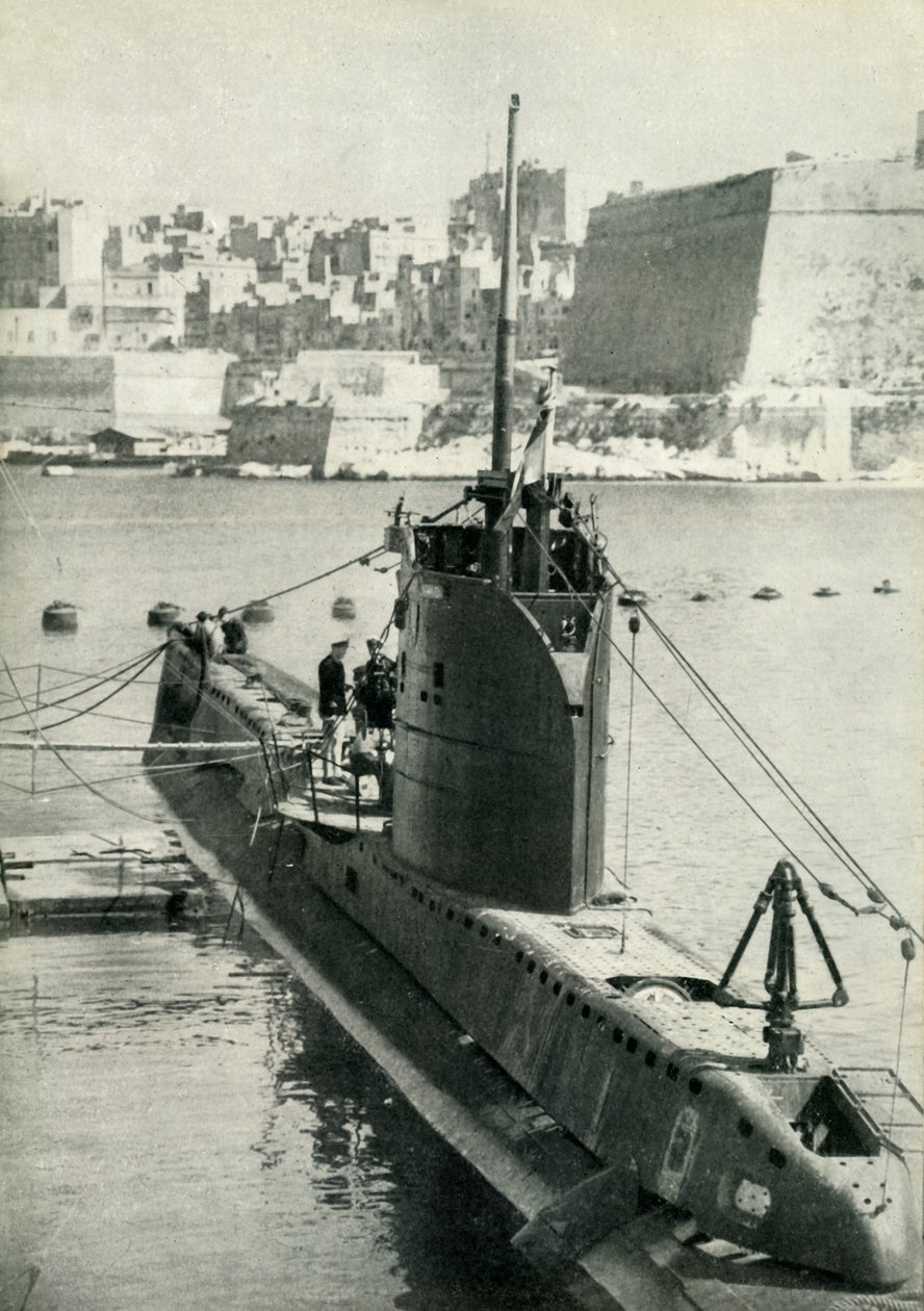 1945年第二次世界大战在马耳他的英国潜艇。 作者 不明