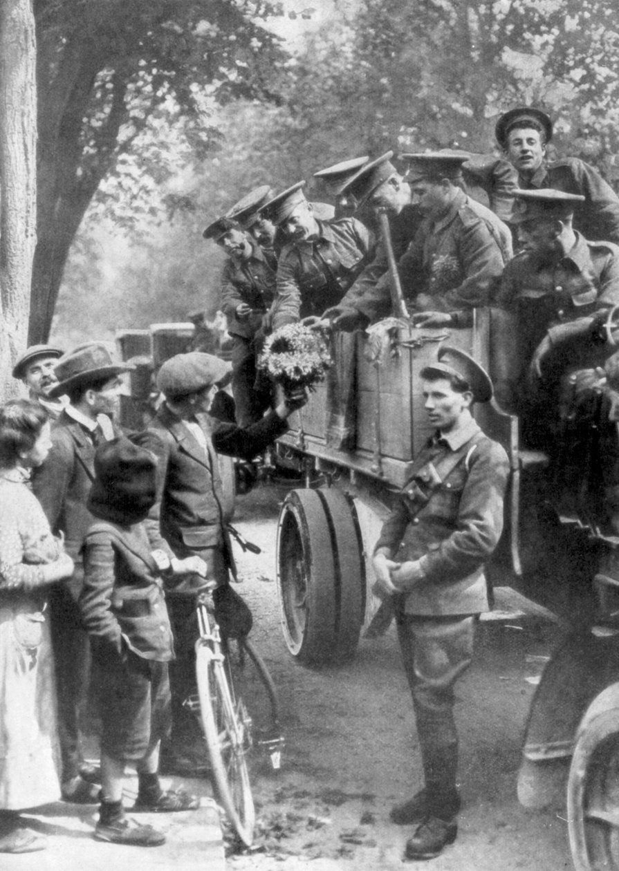 1914年法国前线的英军 作者 不明