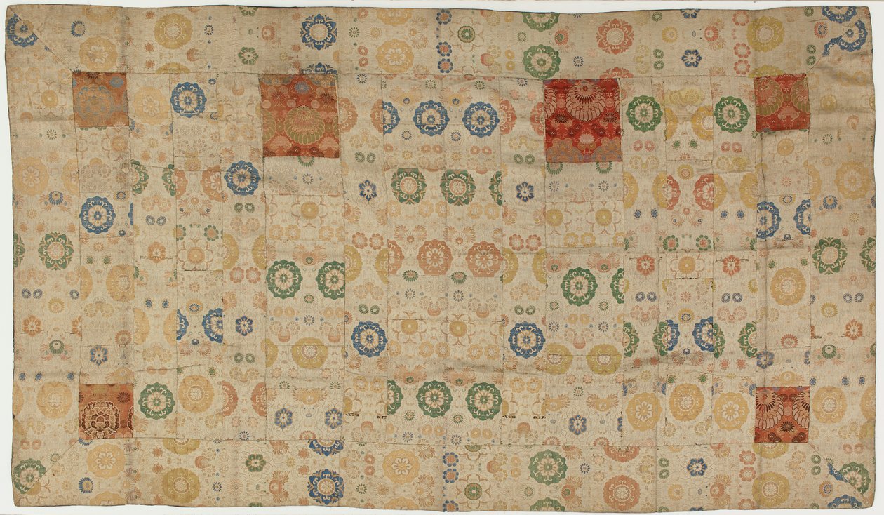 锦缎，丝绸。一件佛教僧侣的袍子，有补丁，克萨，江户时期，1615-1868。 作者 不明