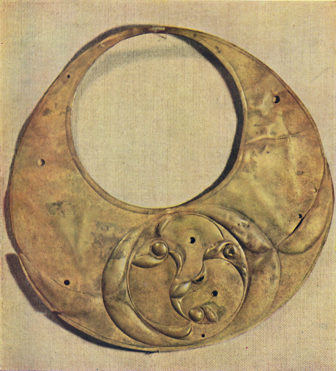 1946年，安格尔西海（Lingn Cerrig）的青铜新月形 作者 不明