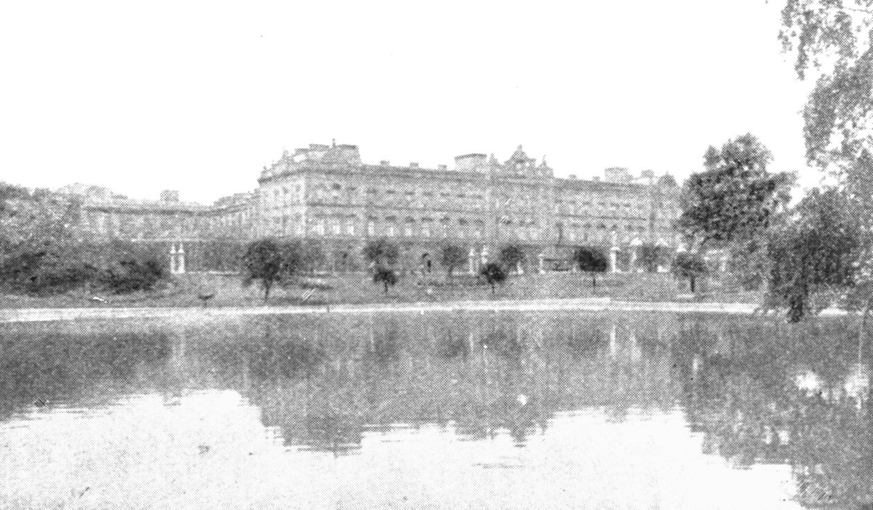 1901年维多利亚时代的白金汉宫。 作者 不明