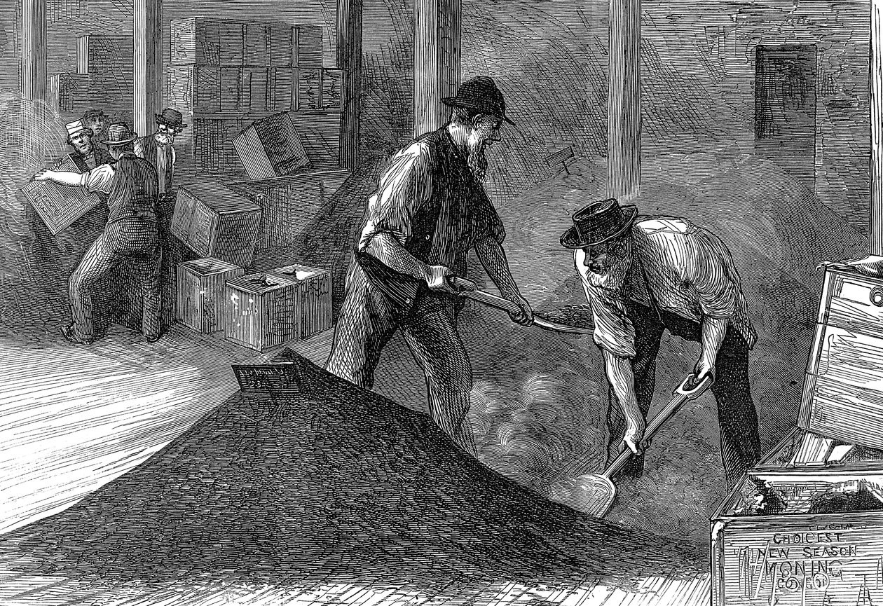 1874年在伦敦东印度与西印度码头公司的仓库中泡茶 作者 不明