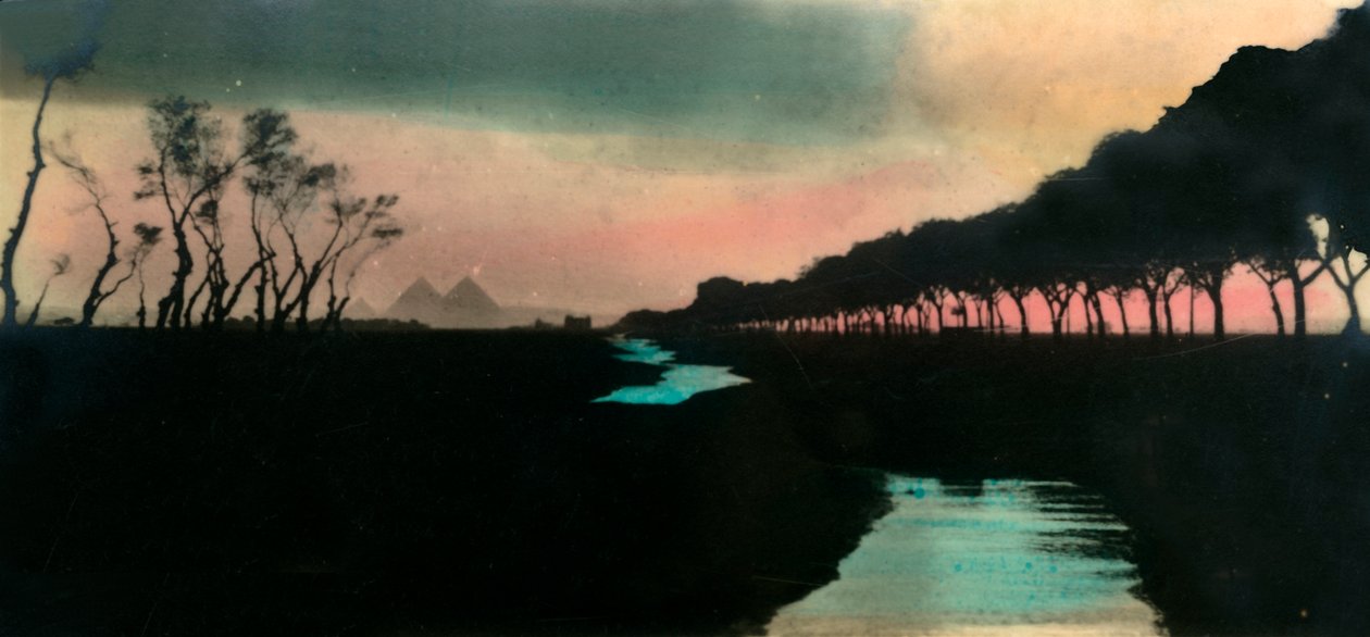 开罗：通往金字塔的道路，c1918-c1939。 作者 不明