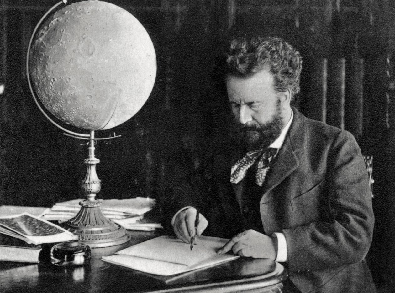 卡米耶·弗拉马里昂（Camille Flammarion），法国天文学家和作家，1890年 作者 不明