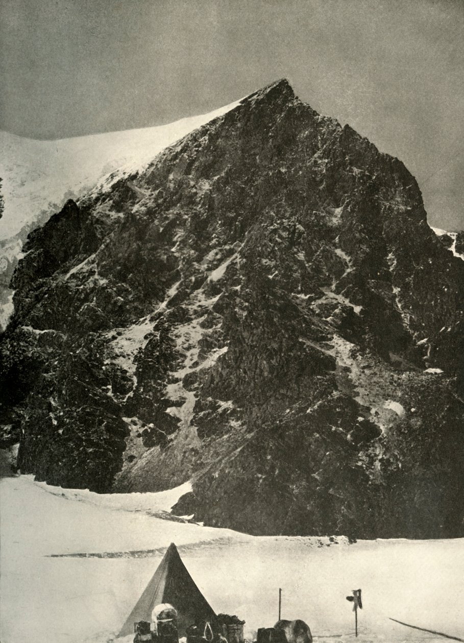 12月17日在1908年和1909年在前哨岩下的费拉尔冰川上扎营 作者 不明